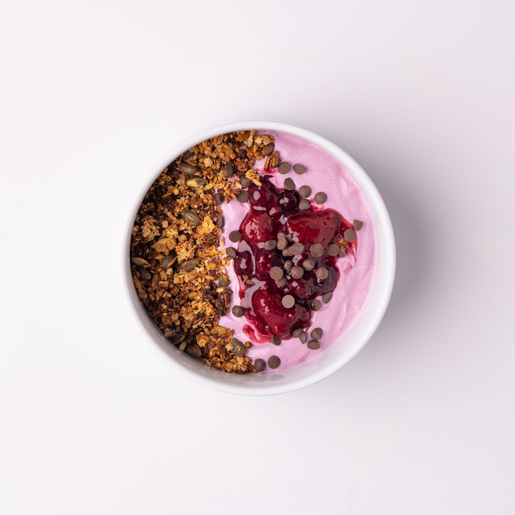 Strawberry Yoghurt with Sliced Almonds-FFF