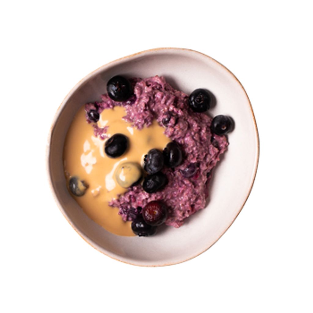 Overnight Oats with Raspberry Coulis