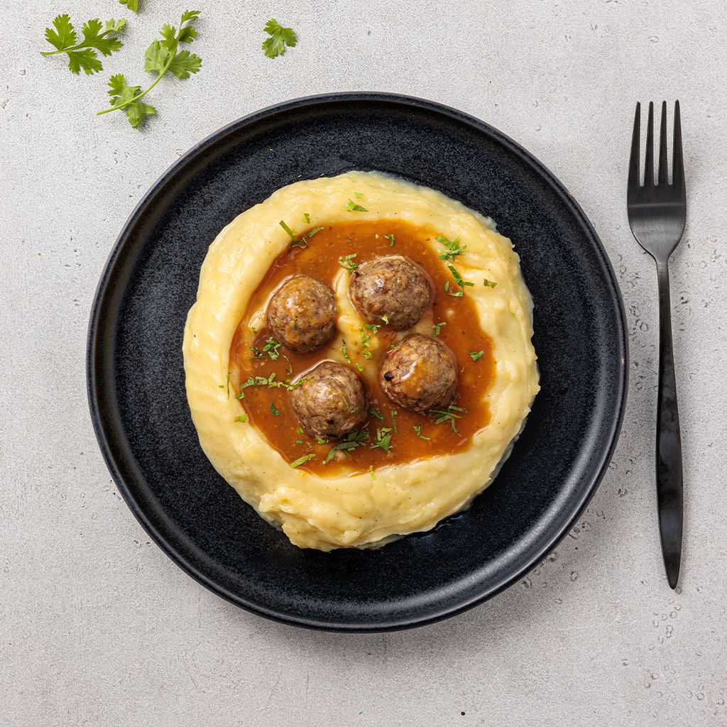 كرات اللحم والبطاطا المهروسة