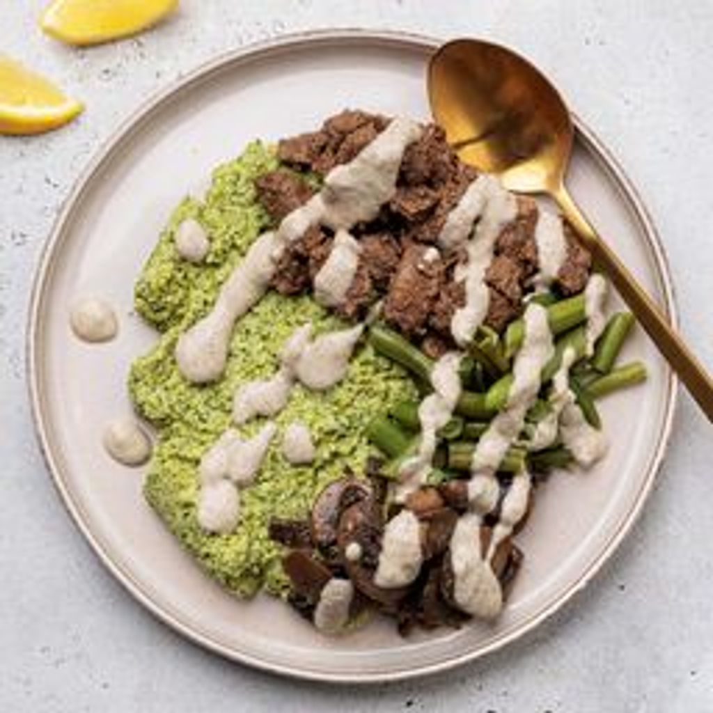 اللحم والبروكلي المهروس