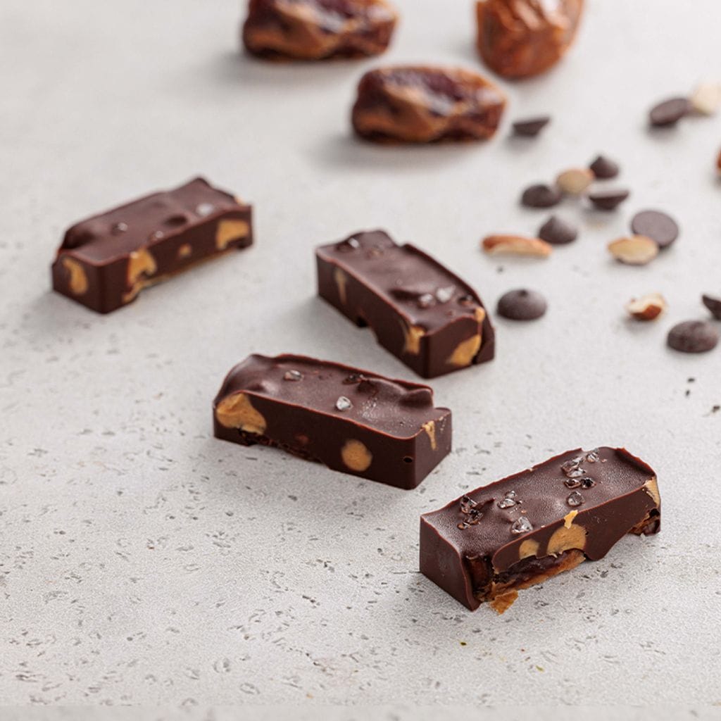 حلى التمر بالشوكولاتة المقرمش