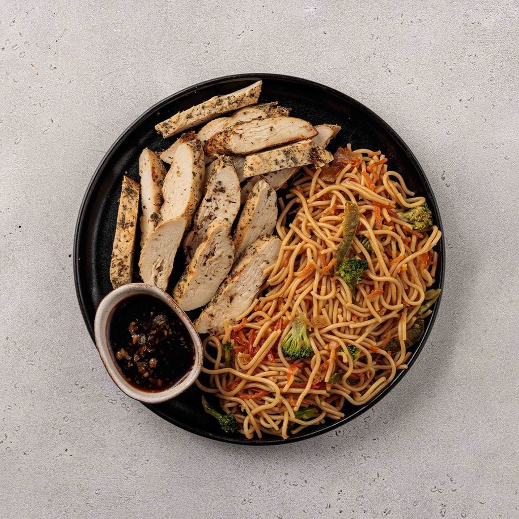 Stir Fried Noodles with Chicken