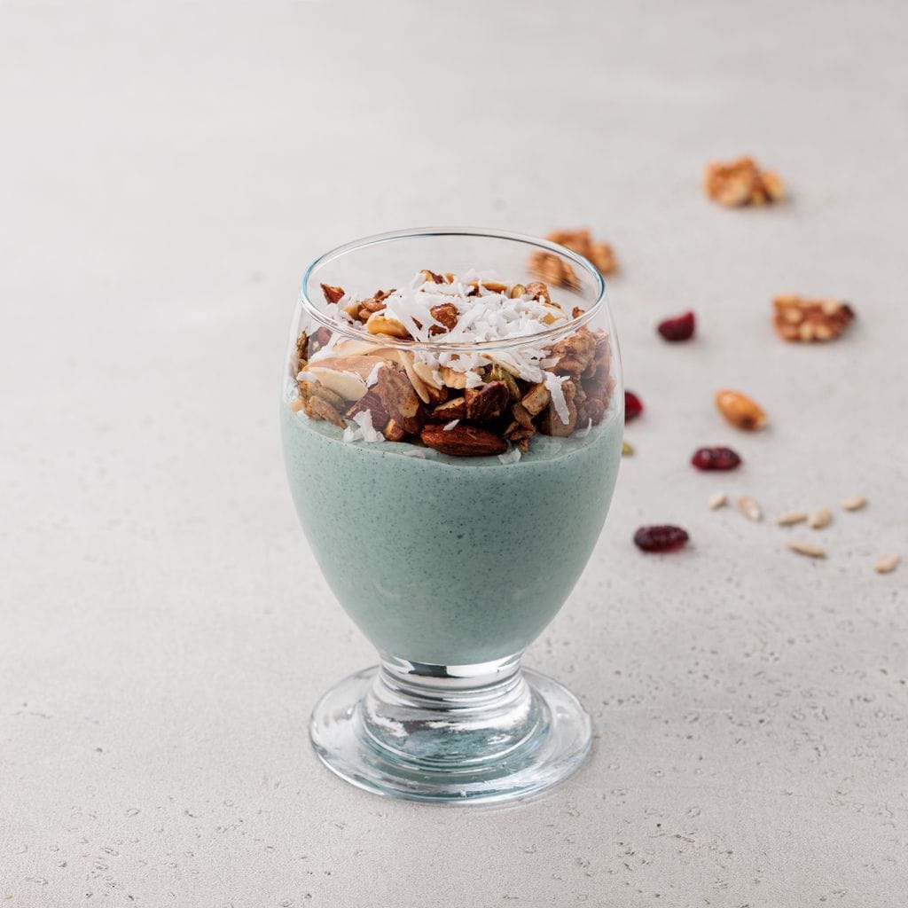 Spirulina Yogurt Granola