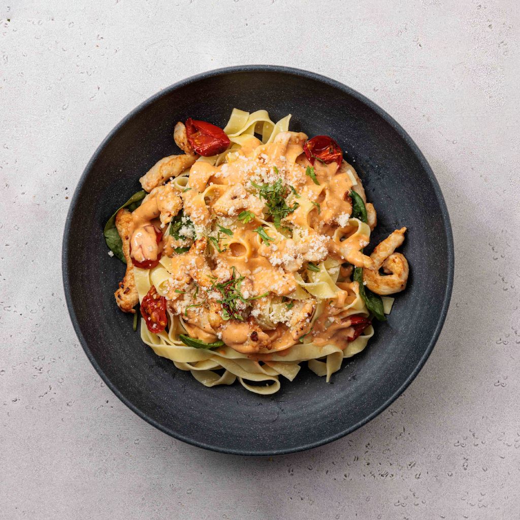 Fettuccine with Tuscan Cream