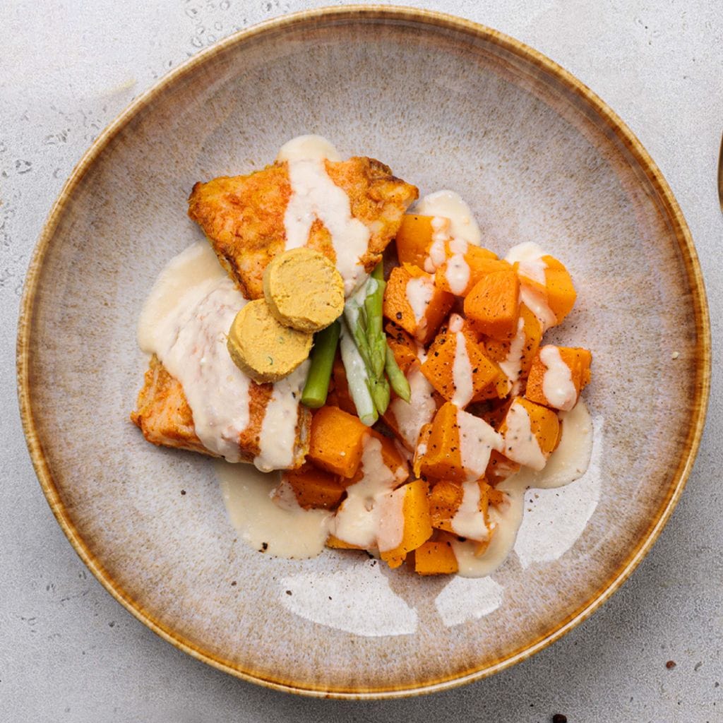 سمك بالليمون والأعشاب