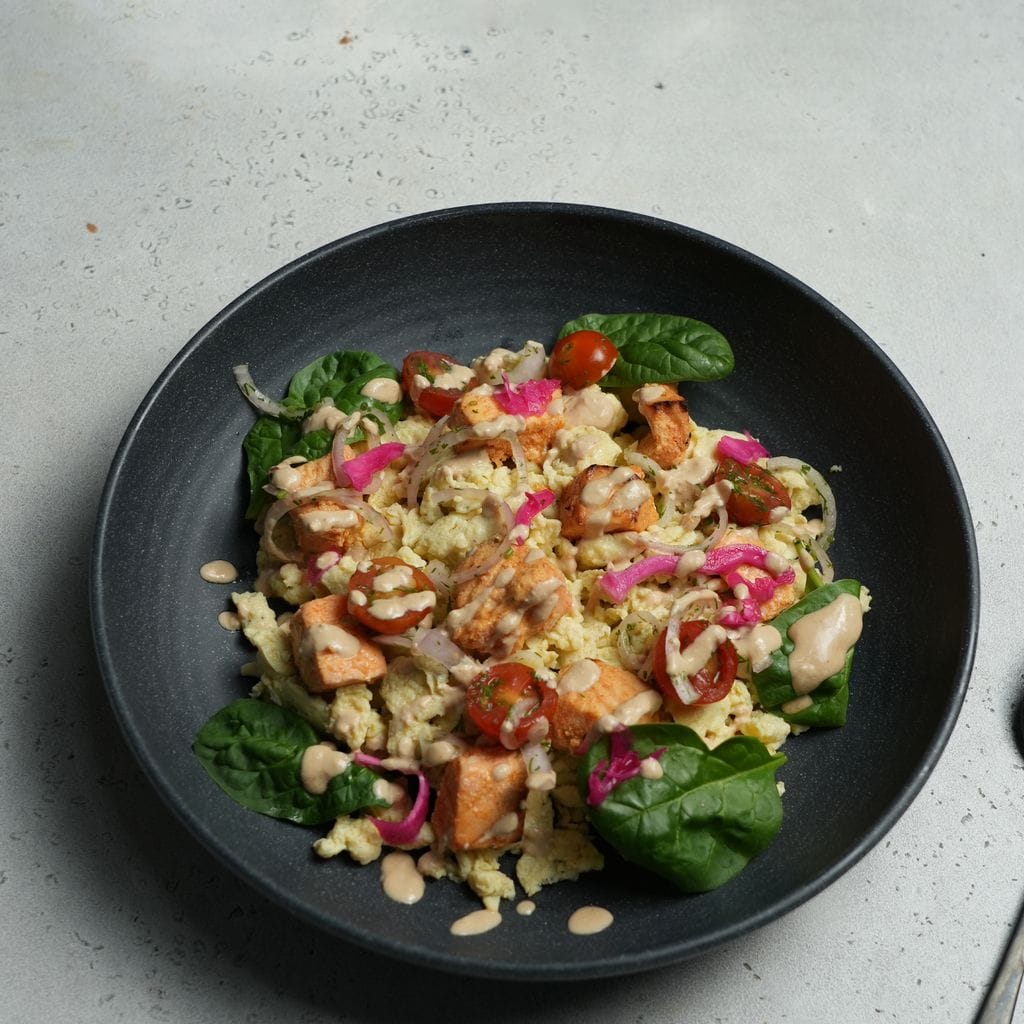 صحن إفطار السالمون