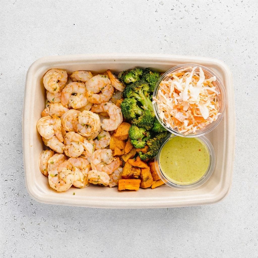 روبيان مع بطاطس وسلطة كول سلو