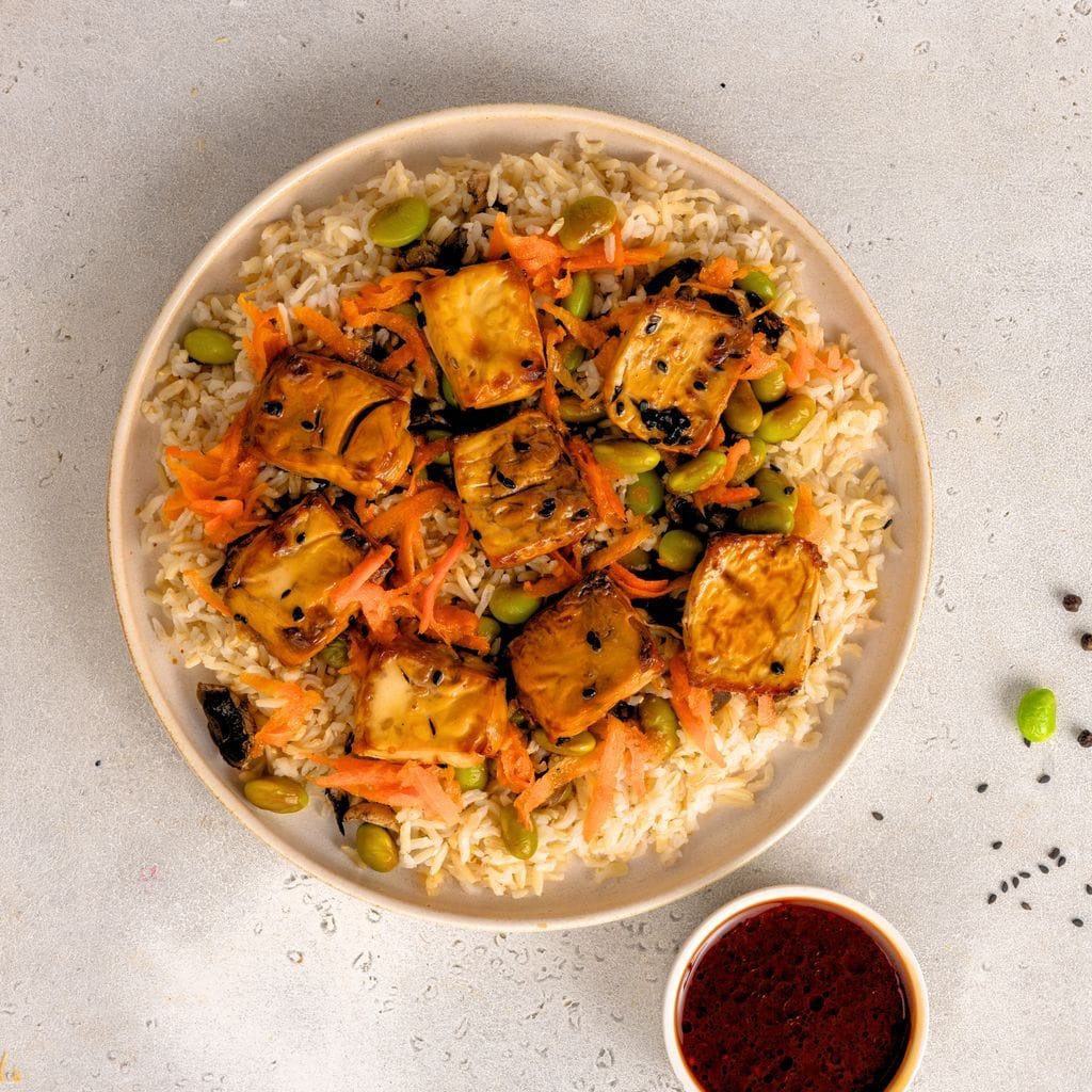 بيبيمباب التوفو مع كيمتشي الجزر - طبق نباتي